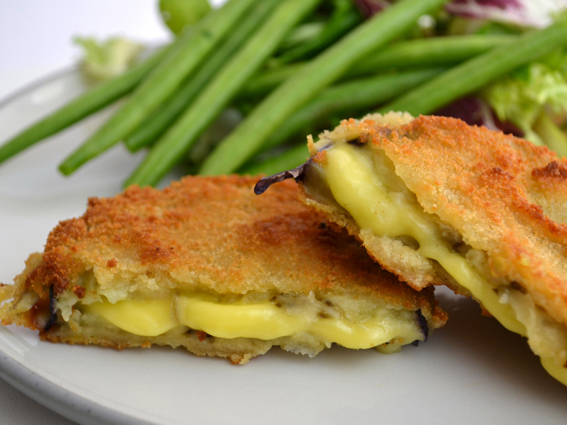 Cotolette Di Melanzane Con Cuore Al Formaggio